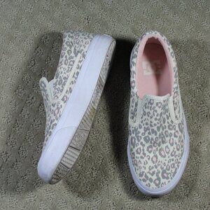 DC Sneakers Women's Size 6 Leopard Print ADJS300250 Trace Slip Pink